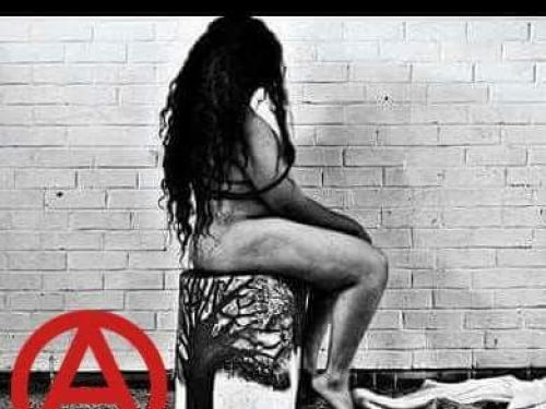 ChicaCajetillaHornyACAB